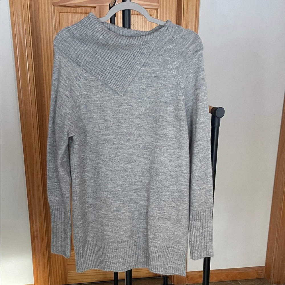 Gray oversized Women's Sweater